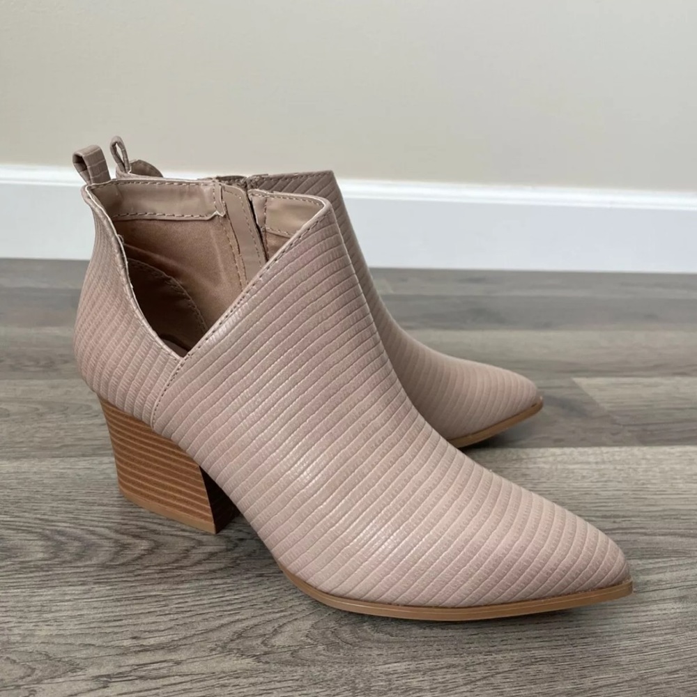 *NEW* Qupid Nava 08-Taupe lizard